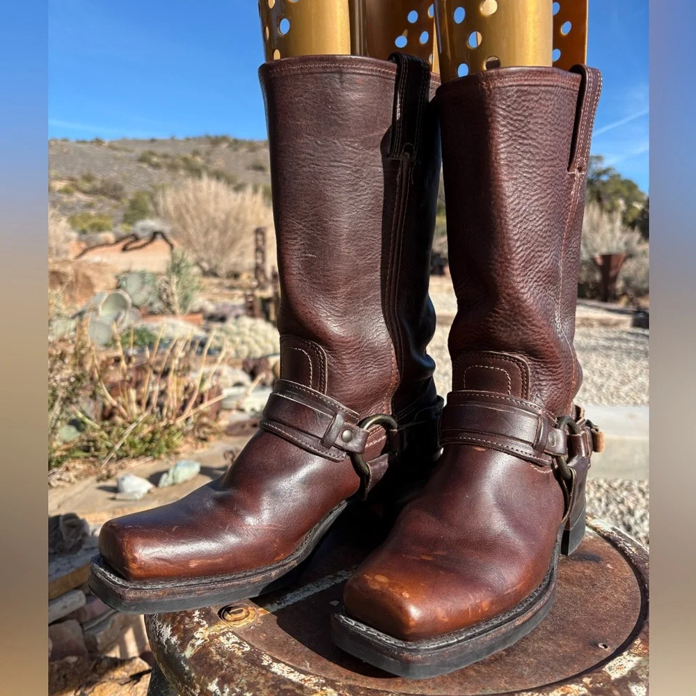 FRYE πΊπΈ Belted Harness Boots πΊπΈ - Picture 10 of 16